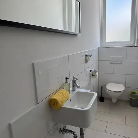 - Moeblierte Einzel- Und Doppel- Auf Zeit * Stoccarda