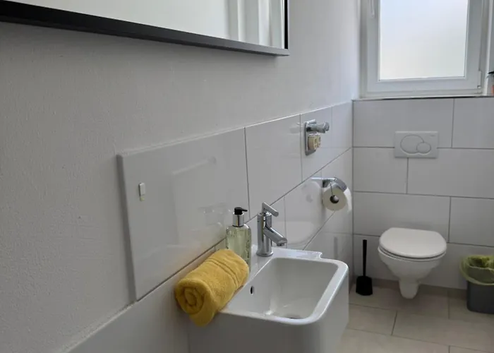 - Möblierte Auf Zeit * Stuttgart