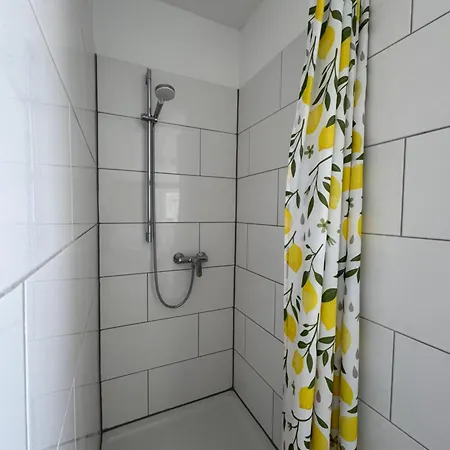 Гостевой дом - Moeblierte Einzel- Und Doppel- Auf Zeit