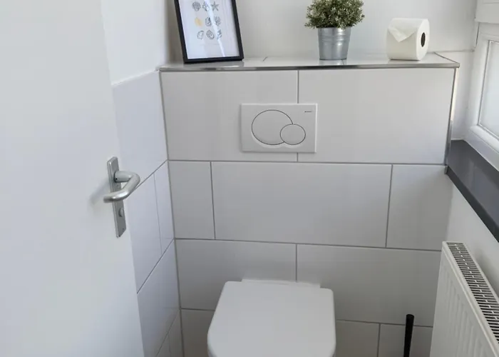 - Moeblierte Einzel- Und Doppel- Auf Zeit * Stuttgart